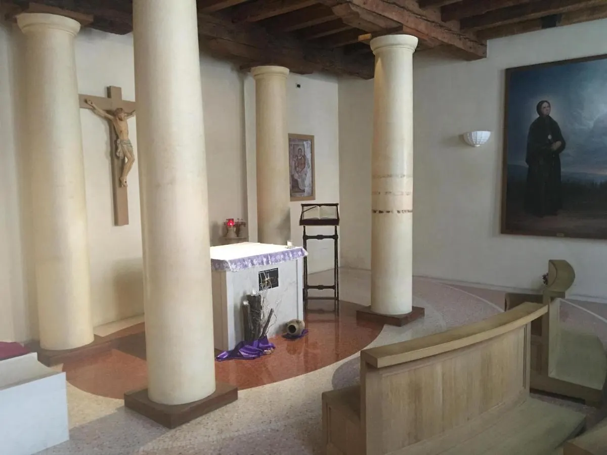 Suite Latina - San Leonardo Treviso Apartament